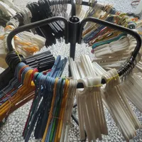 فروش انواع چوب لباسی و رگال