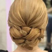 میکاپ وشنیون بابهترین متریال.تضمینی|خدمات آرایشگری و زیبایی|نیشابور, دارایی|دیوار