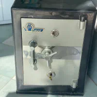 یک گاوصندوق نسوز۳طبقه ایران کاوه،اصل،درحدنو،قدیمی|ابزارآلات|تهران, کیانشهر|دیوار