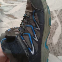 چند جفت کفش|کیف، کفش، کمربند|ایلام, |دیوار