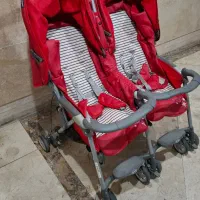 کالسکه دوقلو