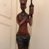 مجسمه چوبی آفریقایی بیش از یک متر