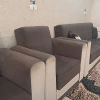 مبلمان تخت شو پارچه ترک  و یک عدد میز آیینه