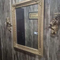 آیینه ۶۰ در ۸۰ بهمراه دو عدد دیوار کوب طلایی