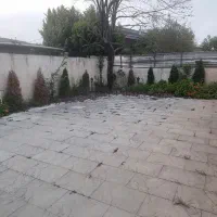 ۳۰۰متر زمین ۱۴۰متر بنا.مرکز شهر