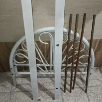 تخت فلزی سالم