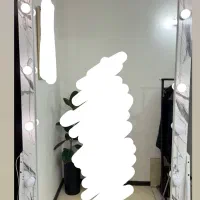 آینه قدی چرخ دار