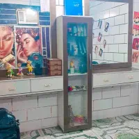 دکوراسیون سالن های گلاس با آینه کشب کامل|آرایشگاه و سالن‌های زیبایی|اهواز, پردیس|دیوار