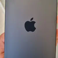 اپل iPhone 15 با حافظهٔ ۱۲۸ گیگابایت
