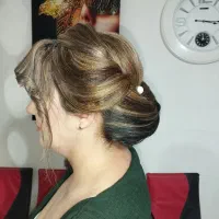 زیبایی ستیا...شینیون و میکاپ 500|خدمات آرایشگری و زیبایی|اردبیل, |دیوار