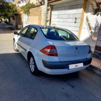 مگان ۲۰۰۰ اتوماتیک