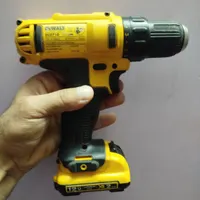 دریل شارژی لیتیوم DCD710D2 دیوالت|ابزارآلات|شاهین‌شهر, شهرک هشت بهشت|دیوار