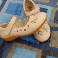 کفش بچگانه طبی سایز۳۵ درحدنو