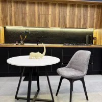 میز و صندلی کارولین مدرن و فانتزی