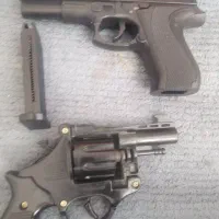 دو عدد تفنگ اسباب بازی