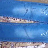 شلوار لی  در حد نو