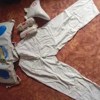 لباس تکواندو پسرانه سایز ۳ پایین ترم میدم