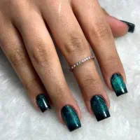 جشنواره ویژه کاشت ناخن با تخفیف ویژه