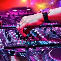 دی جی /مراسم دور همی dj تخفیف