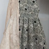 پیراهن دخترانه