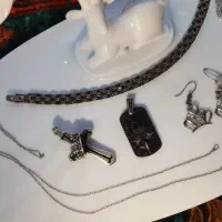 دستبند مینیمال الماس زنجیر و پلاک گوشواره گردنبند|جواهرات|مشکیندشت, |دیوار