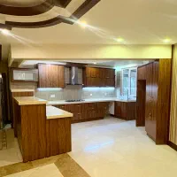 175 متر 3 خواب/ غرق در نور / تاپ لوکیشن/ پاسداران