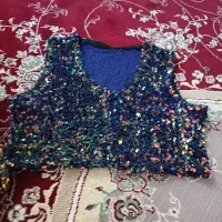 سه تا جلیقه ی پولک در حد نو