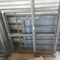 نیازمندرنگ کاردرب پنچره