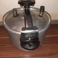 فروش لوازم منزل زودپز کارد قاشق و گل مصنوعی