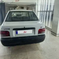 پراید سفید