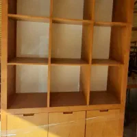 کتابخانه ایستاده روکش چوب