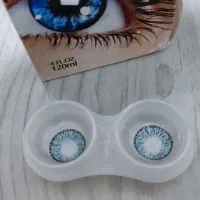 لنز آبی یک ساله