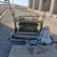 بلوک زن با فرقان|ماشین‌آلات صنعتی|لالجین, |دیوار