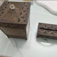 جای دستمال کاغذی و سطل زباله