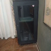 رک شبکه ۲۸ یونیت ایستاده