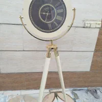 ساعت ایستاده