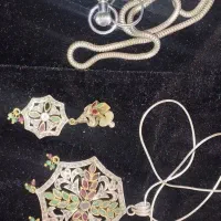 سرویس نقره و ساعت جیبی