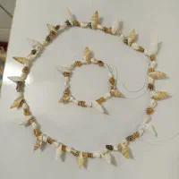 گردنبند و دستبند صدفی