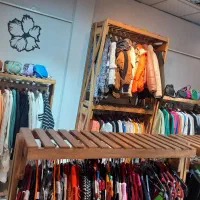 با سلام رگال چوبی دزدگیر و  مانکن مخصوص بوتیک|فروشگاه و مغازه|محمدشهر, محمدشهر|دیوار