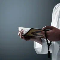 سرکتاب معروف استاد بقایی