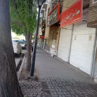 مغازه حاشیه صدمتری