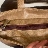 کیف اداری|کیف، کفش، کمربند|بومهن, |دیوار