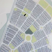 زمین کارگران اندیشه بالای شهرک