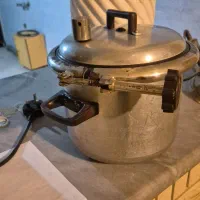 زود پز ۳ لیتری