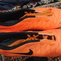 کفش ورزشی استوک دار چمن