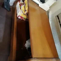 فروش مبل چهارنفره دسته چوبی ( چوب گردو) با میز وسط|مبلمان خانگی و میز عسلی|شیراز, بعثت|دیوار
