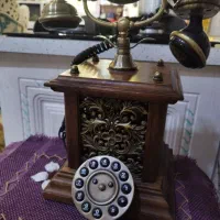 تلفن رو میزی کلاسیک
