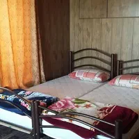 ویلا با بهترین ویو دهکده چادگان|اجارهٔ کوتاه‌مدت ویلا و باغ|اصفهان, نقش جهان|دیوار