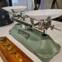 ترازو زرگری قدیمی سنگ برنجی وزنه طلا انتیک کفه ای|کلکسیون اشیاء عتیقه|تهران, پاسداران|دیوار