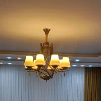 لوستر ۸ شاخه در حد نو